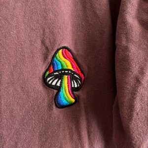 Mauve Short Sleeve Tee with Embroidered Mushroom